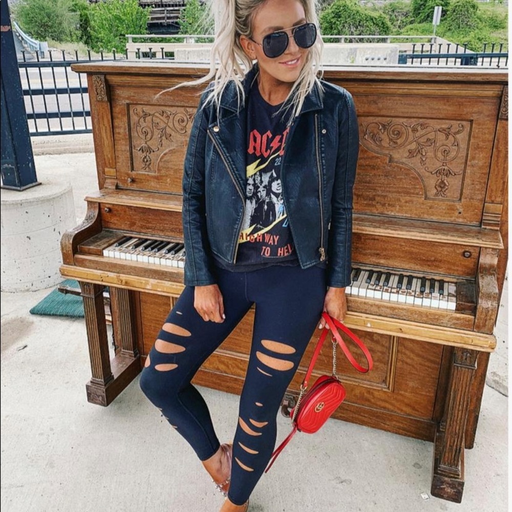 Alo ripped leggings